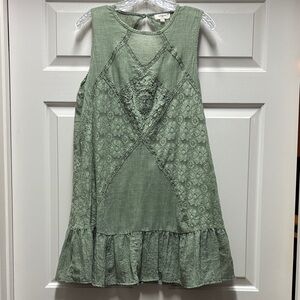 Fun boho Umgee Sage Green Lace Mini Dress large